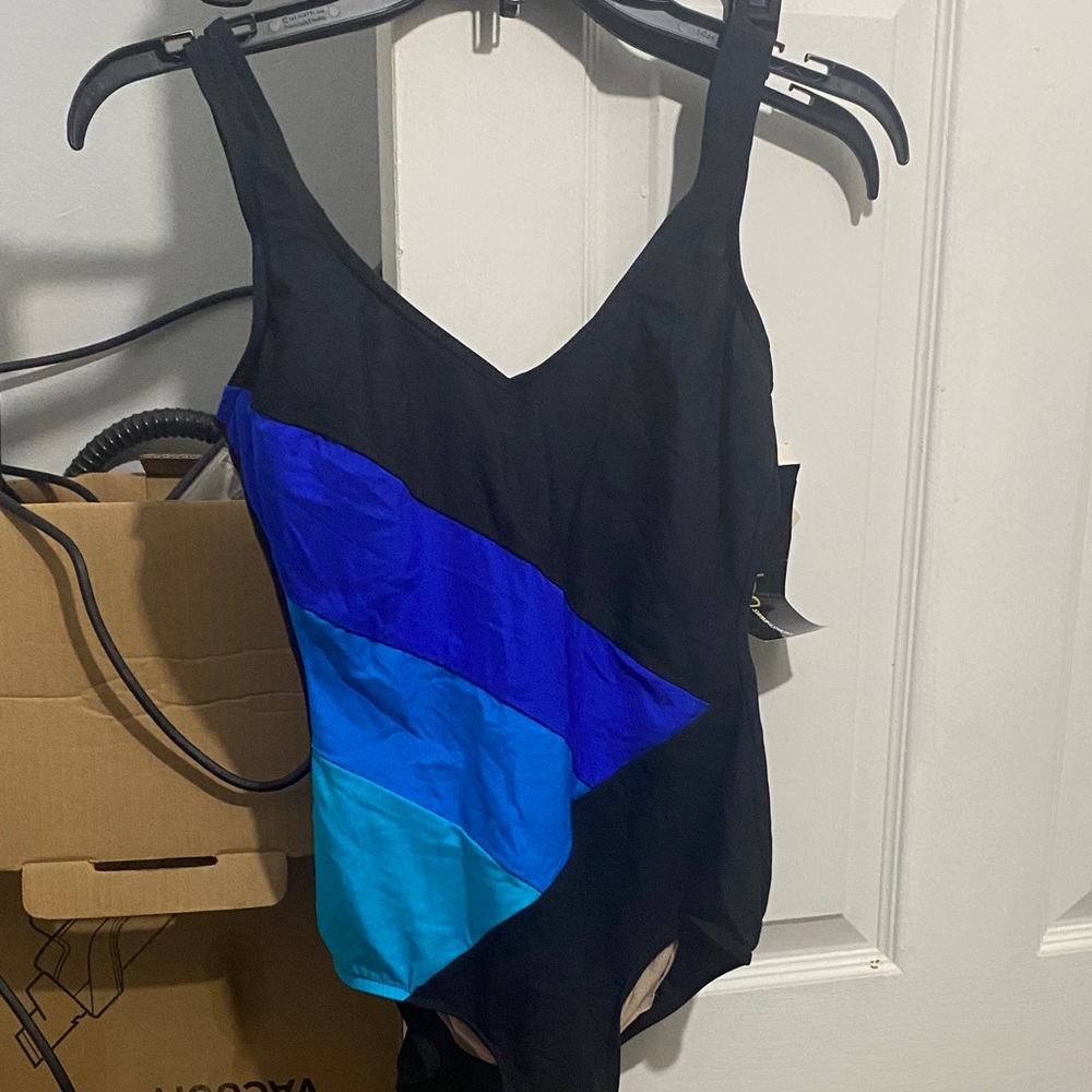 Colorblock One Piece Swimsuit